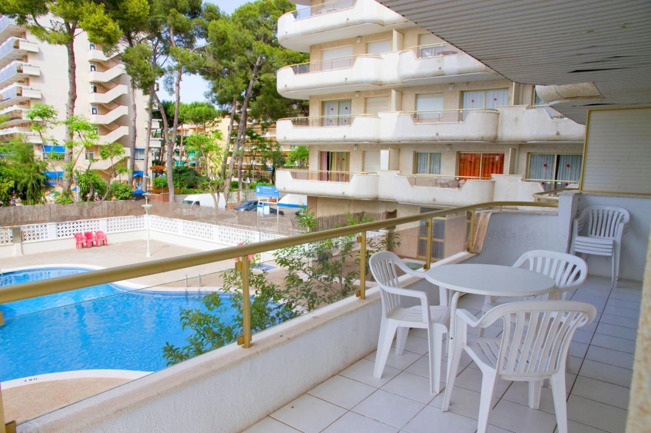 Juniper Apartment Салоу Екстериор снимка