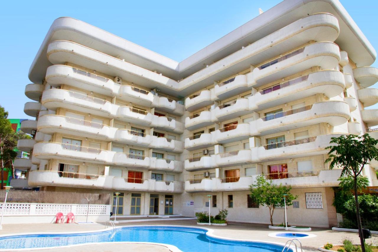 Juniper Apartment Салоу Екстериор снимка